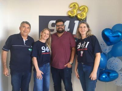 Campo Abeto FM estÃ¡ com programaÃ§Ã£o especial dos 33 anos